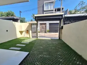 modern luxury house for sale in Battaramulla