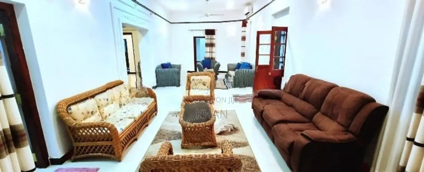 Luxury English Bungalow for Sale Muruthalawa