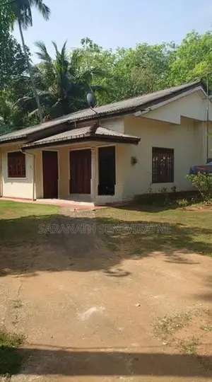 House in Raigama West Kalutara - 88 Perches