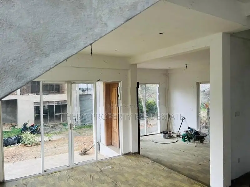 Box Type Modern House for Sale in Athurugiriya