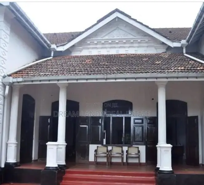 Kalutara Payagala Walawwa Hotel For Sale
