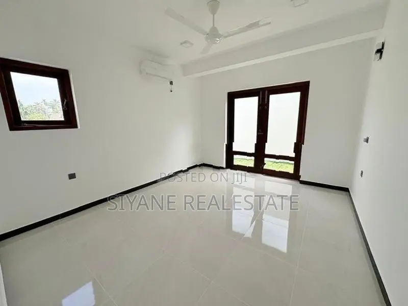 Super Beautiful Luxury House For Sale Battaramulla
