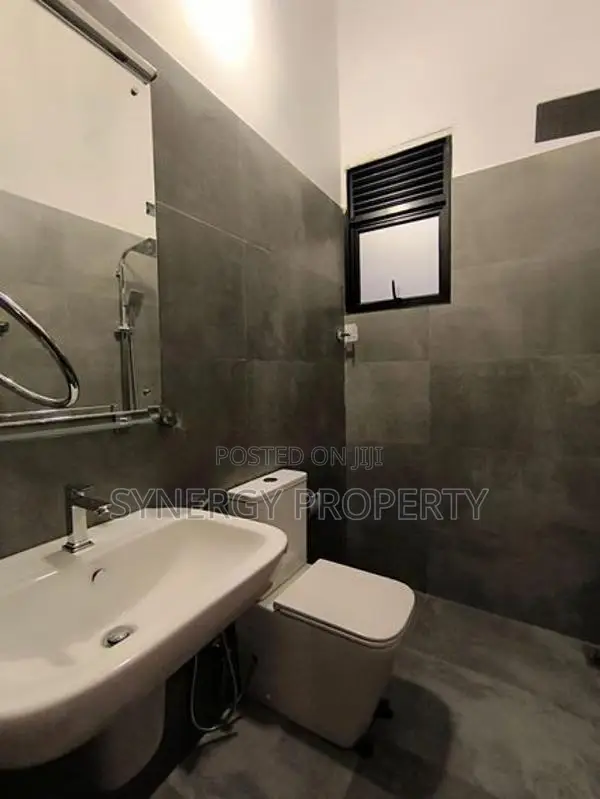 Brand New Modern house for sale athurugiriya