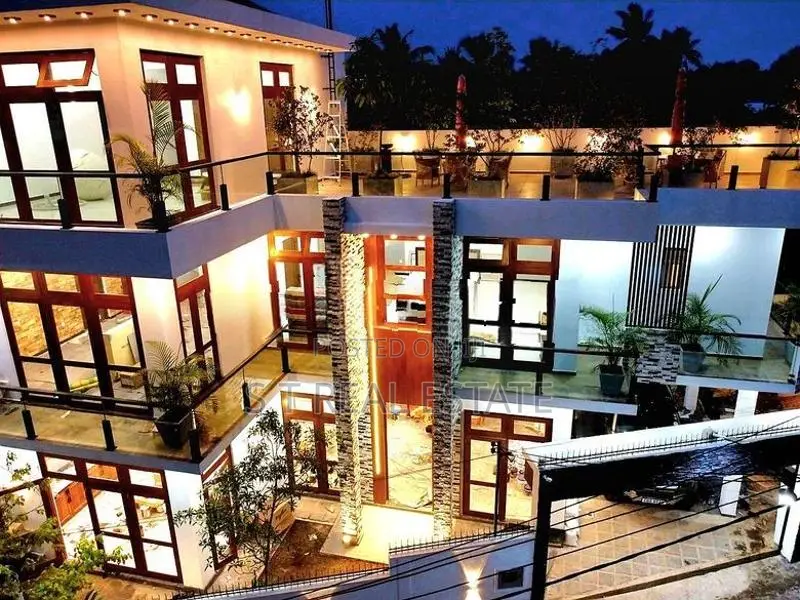 Newly Build Super Luxury 3 Storey House for Sale in Pelawatta