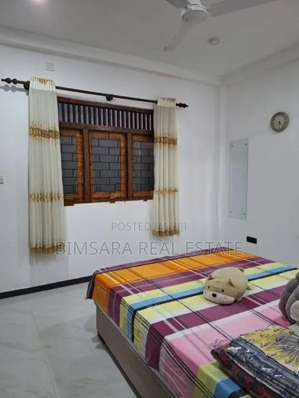 Spacious 3-Bedroom Two-Unit House In Kottawa | SH15304