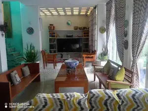 Super Luxury 3 Story House for Sale Mount Lavinia Temples Road