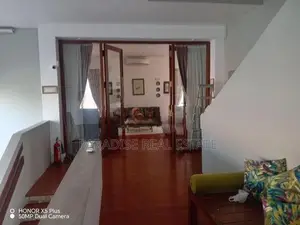 Super Luxury 3 Story House for Sale Mount Lavinia Temples Road