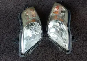 Toyota Vitz KSP90 Molding Xenon (hid) Lh/rh