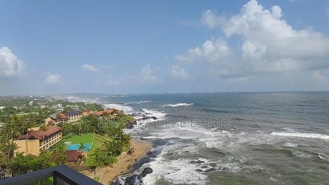 Luxury Duplex Sea View Apartment at Oceanfront Condominiums–Galle|SA15