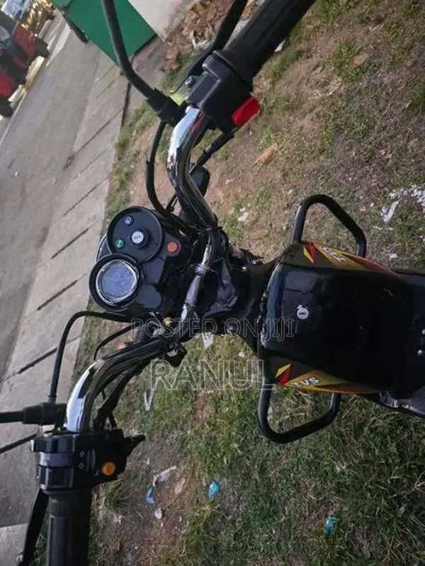 TVS XL 100 2025