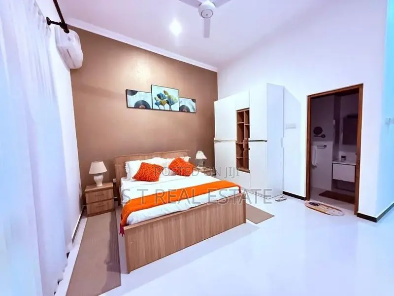 Architecture Designed Luxury 3 Storey House for Sale in Pelawatta