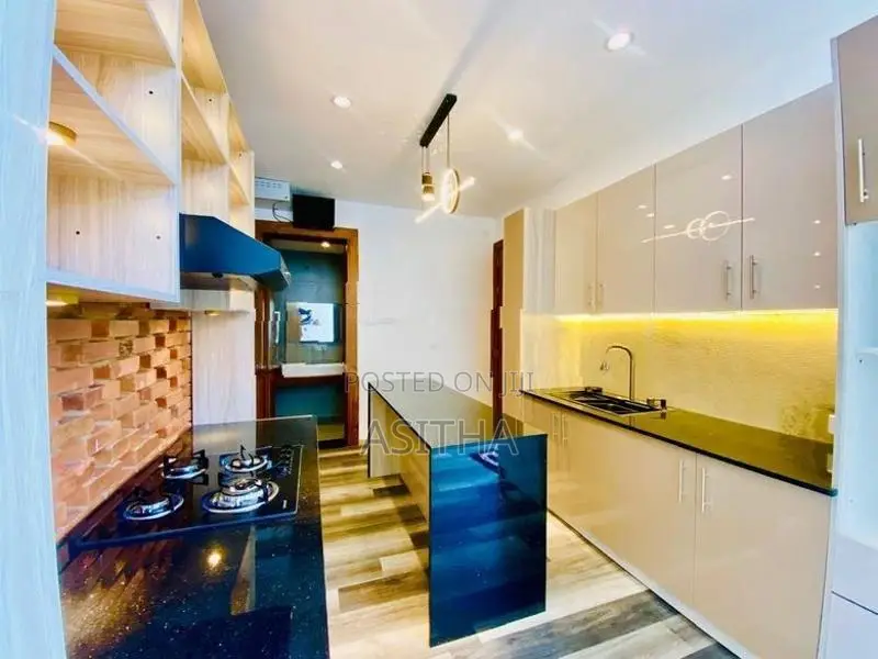Beautiful New House කටුබැද්ද