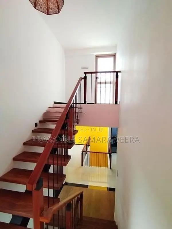 Brand New Solid Modern 2 Story House-Piliyandala