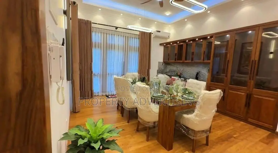 Fully Furnitured newly built for sale in Battaramulla