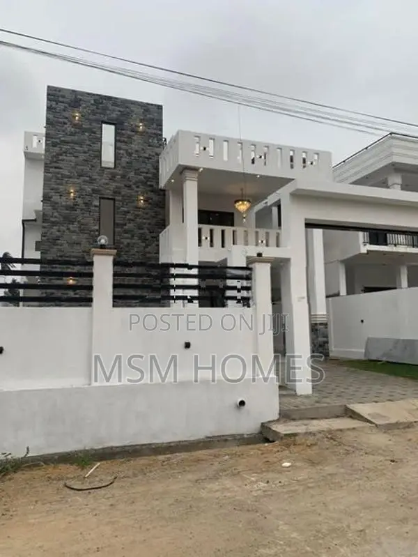 4 Bed Rooms Bath Brand New Box Modern House For Sale in Negombo