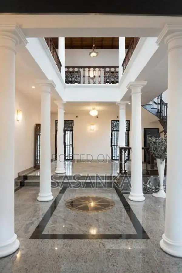 Kotte Beddagana Road Super Luxury House for Sale
