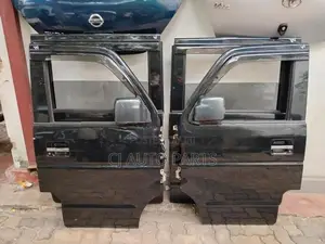 Suzuki Every DA64 Power Door Set Woth Side Mirrors