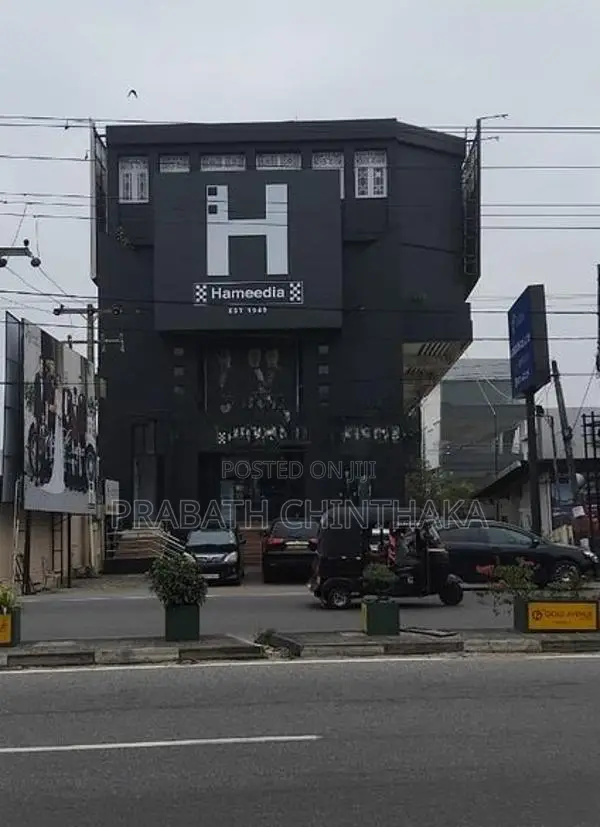 Building for Rent in Wattala ( 3rd Floor )