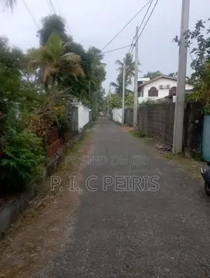 Land For Sale Liyanagemulla Seeduwa Gampaha