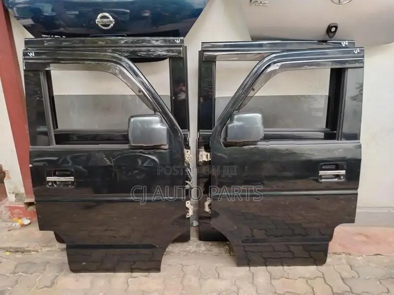 Suzuki Every DA64 Power Door Set Woth Side Mirrors