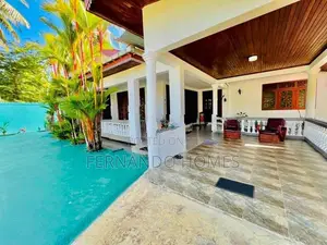 Good Area 19 Perches Land Spacious 4 BR Single Story House Sale Negomb