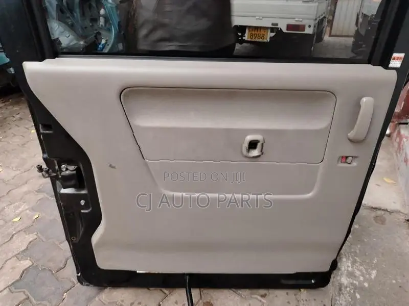 Suzuki Every DA64 Power Door Set Woth Side Mirrors