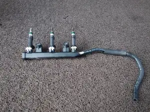 SUZUKI ALTO HA36S INJECTOR RAIL