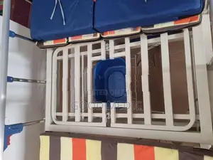 Three Function Manual Hospital Beds with Tilt & Sanitary Functionality