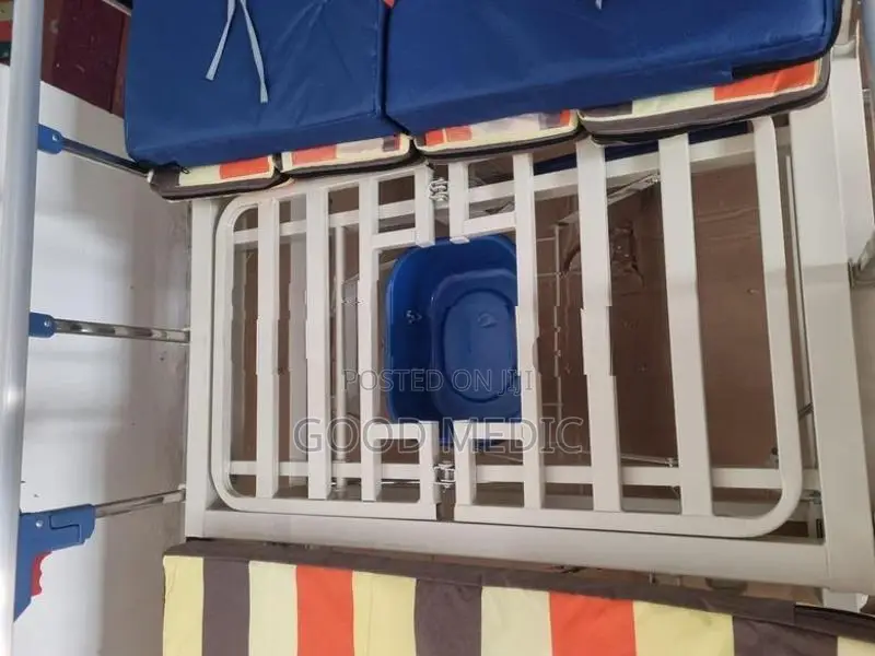 Three Function Manual Hospital Beds with Tilt & Sanitary Functionality