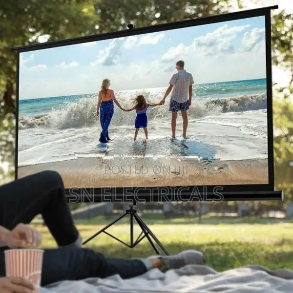 Projector Screen With Tripod Stand 6 x Feet 72″x72″