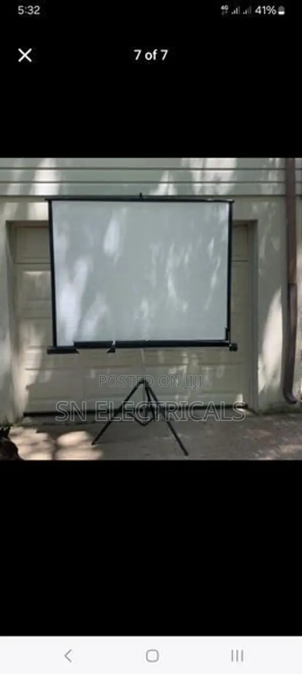 Projector Screen With Tripod Stand 6 x Feet 72″x72″