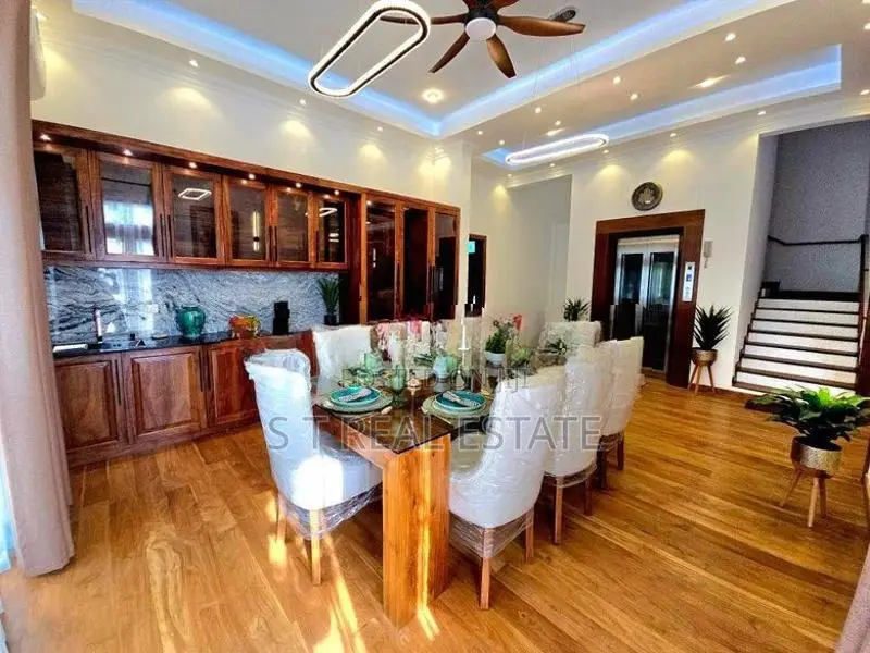 Architecture Designed Modern 3 Storey House for Sale in Battaramulla
