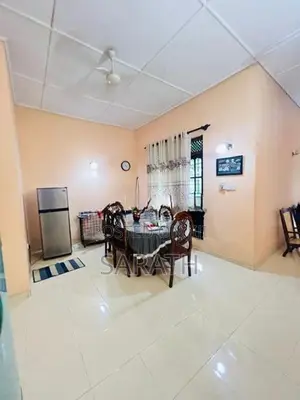 මාලබේ නගරයෙන් වටිනා නිවසක් විකිණීමට