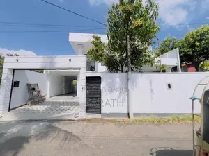 බත්තරමුල්ල නගරයෙන් සුඛෝපභෝගී නිවසක් විකිණීමට