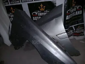 Toyota Carina AT 212 Fender
