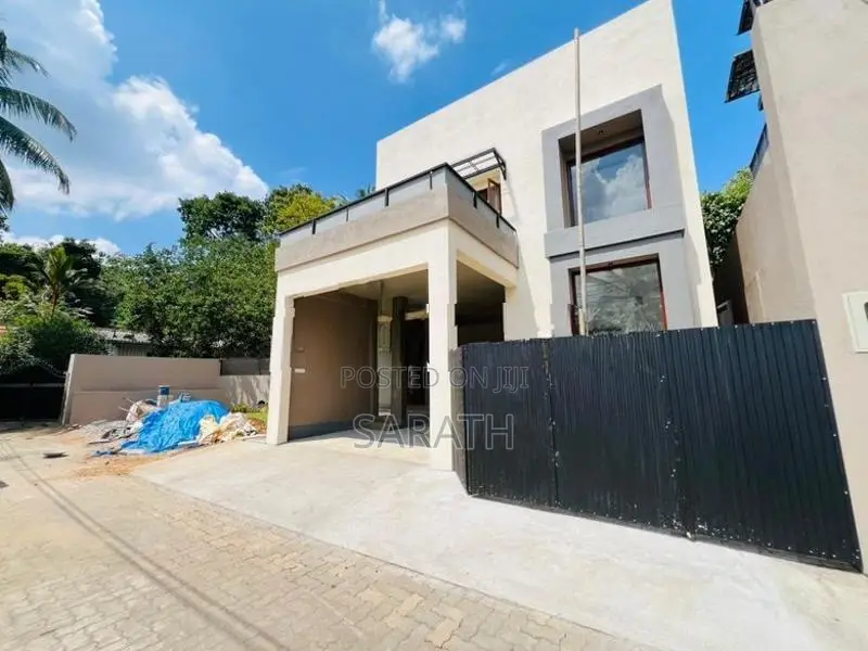 All Completed Brand New House In Malabe