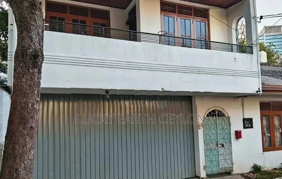Rajagiriya, Semi Furnished 2 Storey House for Rent (mg1272)