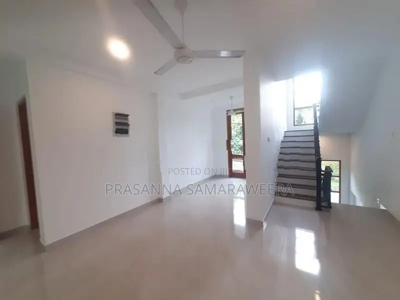 Brand New Modern Super Luxury House for Sale Piliyandala