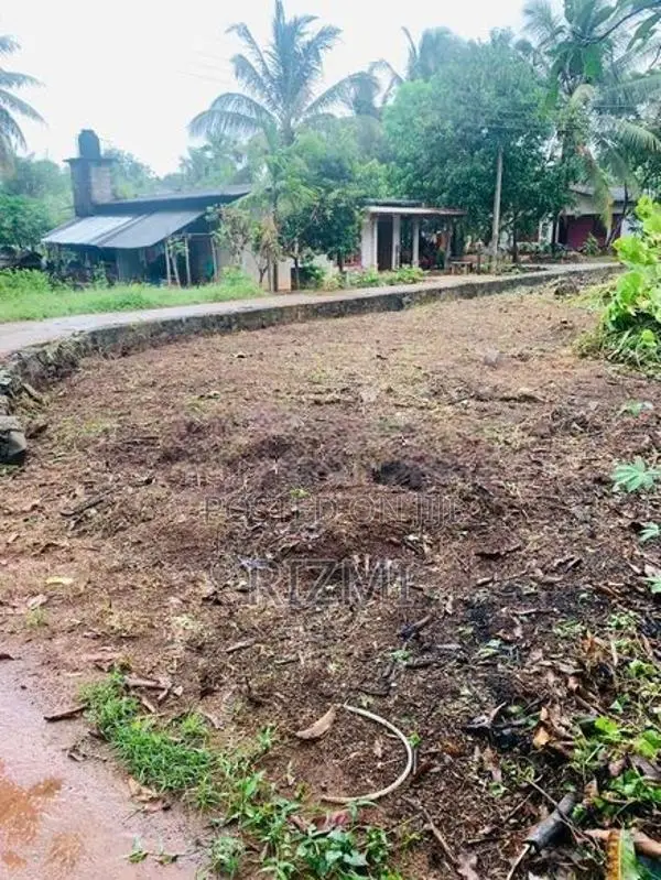 17 Perches Land for Sale in Nittambuwa Kalalpitiya