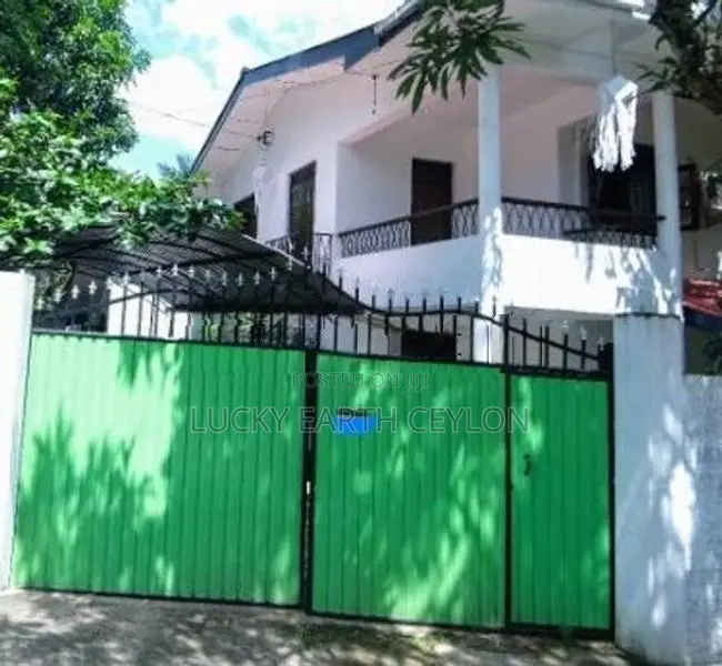 Sale Pannipitya,2Story, Unfurnished House With ServentQuarters (ZMS305