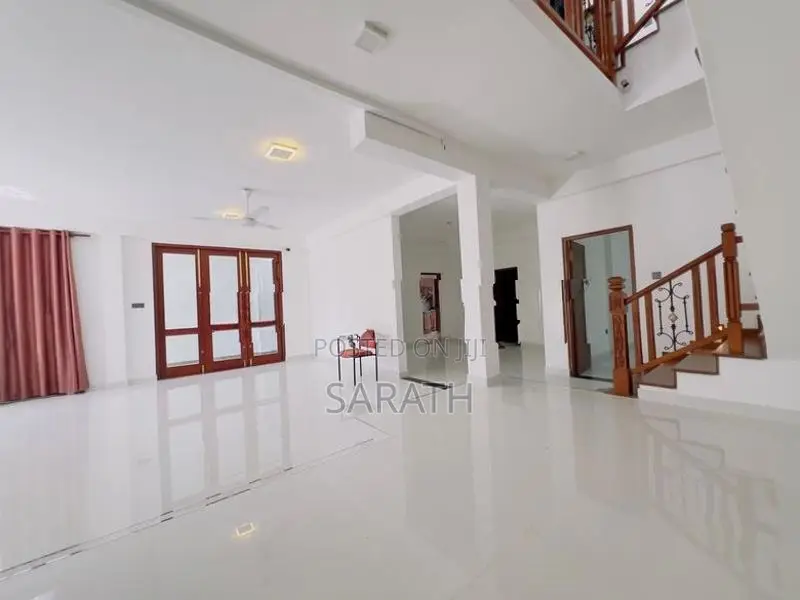 Architecture Designed Brand New House In Battaramulla