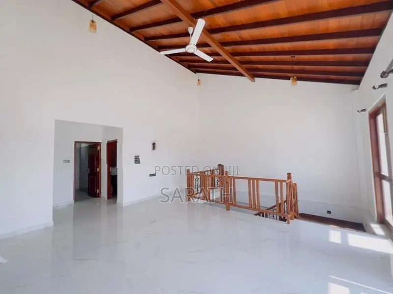 Architecture Designed Brand New House In Battaramulla