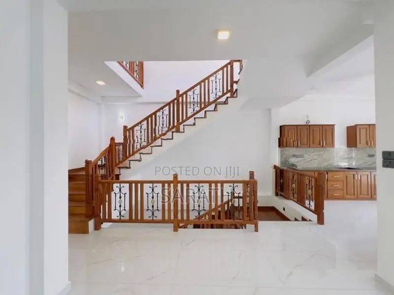 Architecture Designed Brand New House In Battaramulla