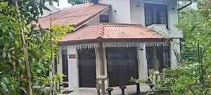Piliyandala - 5BR / 30perch Land with House for Sale • TPM2024SHIRAN2