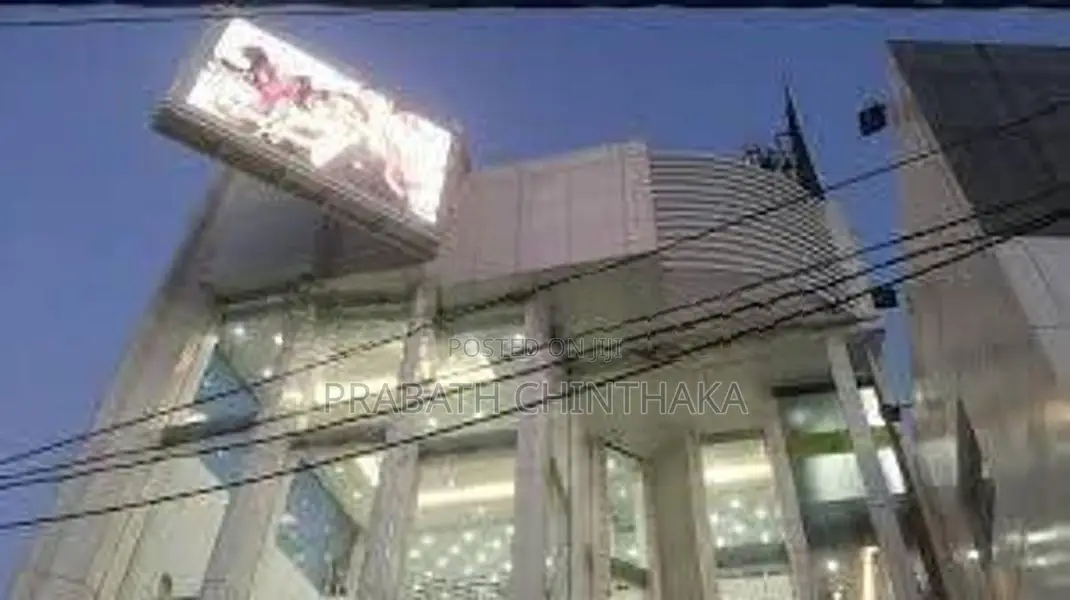 Building for Rent in Ja Ela
