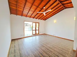 Brand New House For Sale - Pelawatte