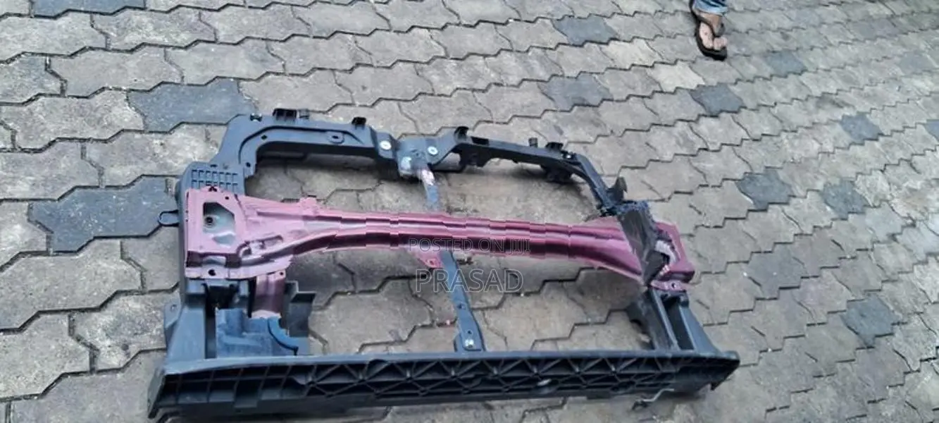 Daihatsu Mira Nose Panel
