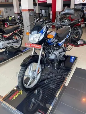 Bajaj CT100 2025