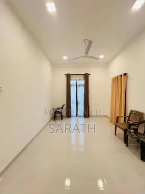 අතුරුගිරියෙන් අලුත්ම තෙමහල් නිවසක්