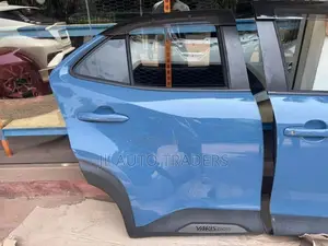 Toyota Yaris Cross Door